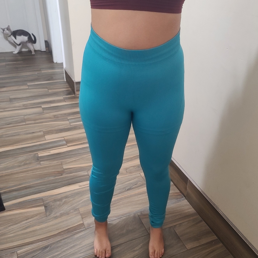Blue leggings